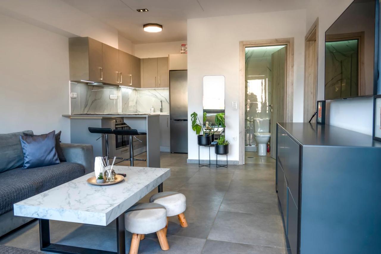 Berries Luxury Apartments Nea Moudania Exterior foto