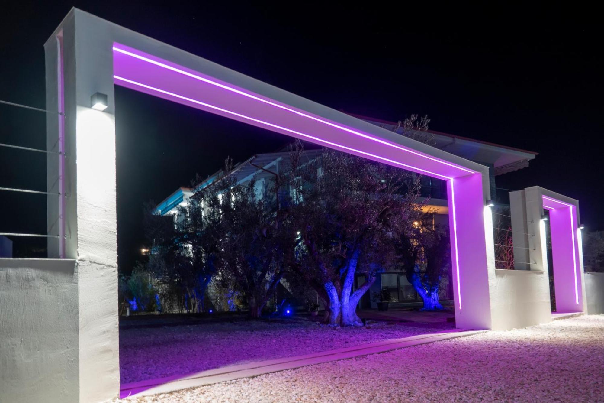 Berries Luxury Apartments Nea Moudania Exterior foto