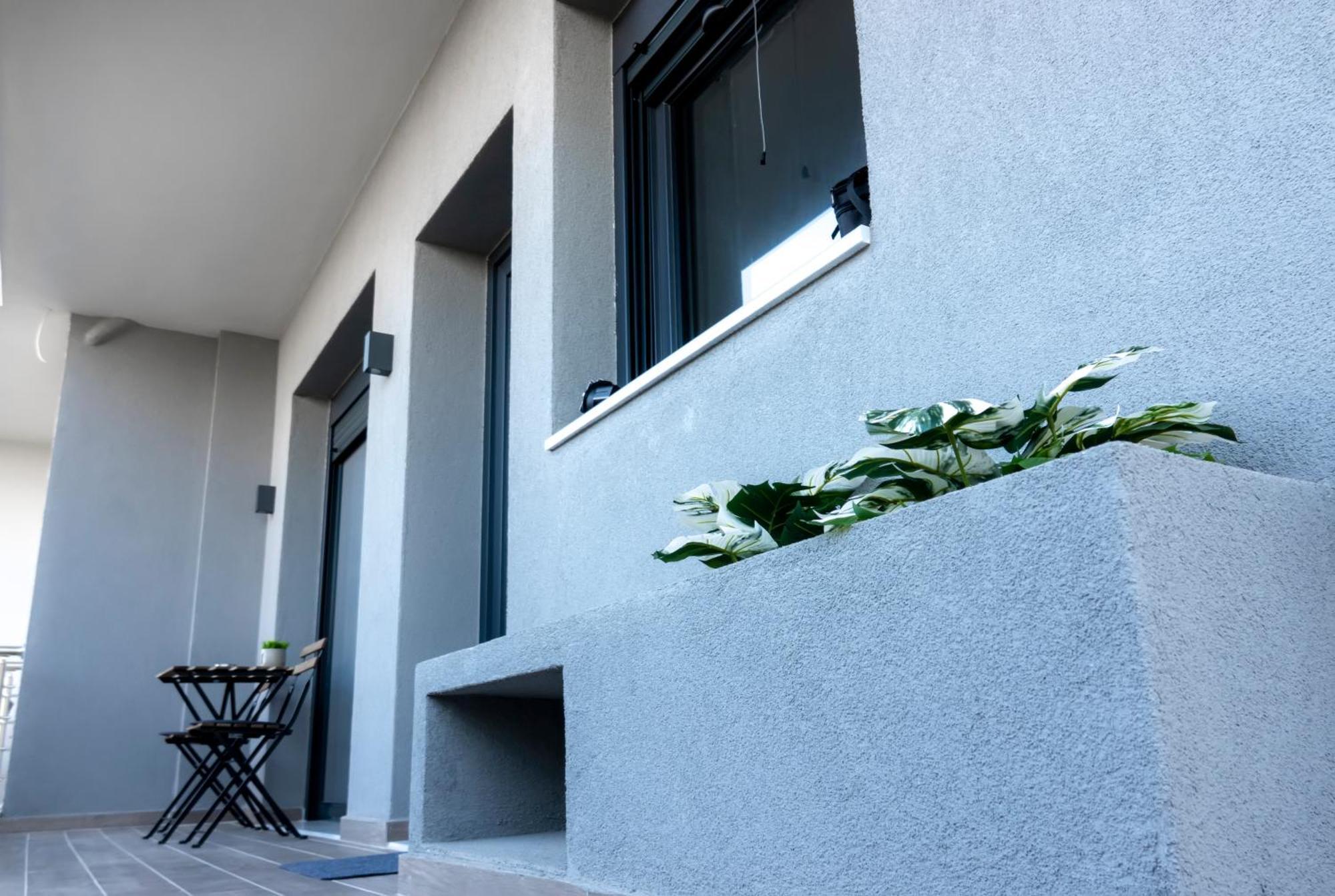 Berries Luxury Apartments Nea Moudania Exterior foto